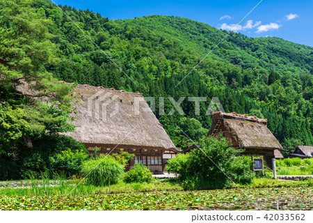 Original landscape of Japan Shirakawago 42033562