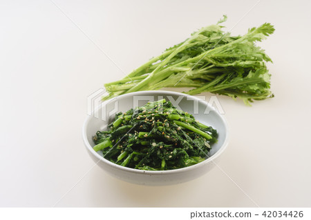 Garnish 42034426