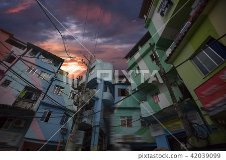 Rio de Janeiro downtown and favela 42039099
