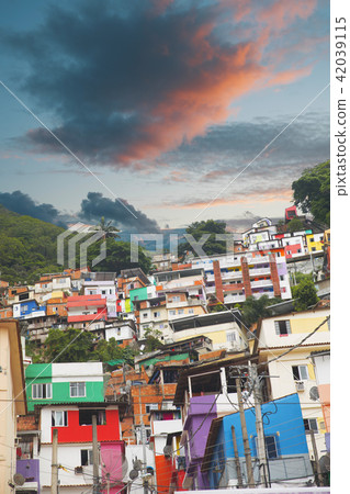 Rio de Janeiro downtown and favela 42039115