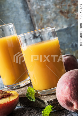 Peach drink angled 42039425