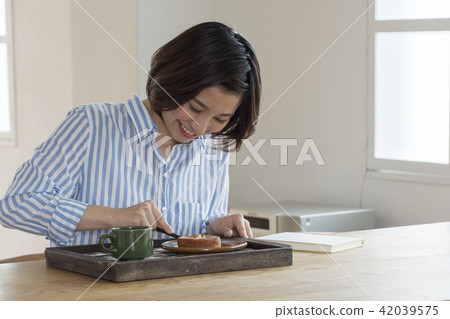 女性生活方式假期 女性生活方式假期 42039575