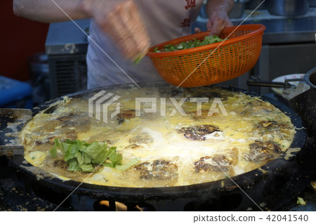 Taiwanese snacks 42041540