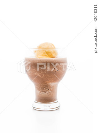 chocolate frappe with vanilla ice-cream chocolate frappe with vanilla ice-cream 42048311