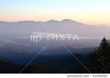 Morning view from Kita Yatsugatake Ogawara Pass 42049084