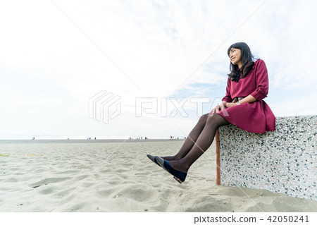 亞洲台灣台南安平觀夕平台海邊沙灘海水女人女性女孩模特兒肖像人像 42050241
