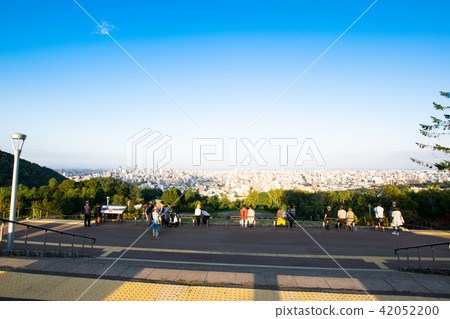 從Asahiyama紀念公園的札幌街道查看 42052200