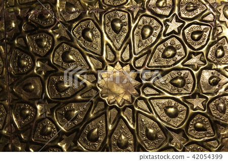 Golden door in the Muslim mosque Golden door in the Muslim mosque 42054399