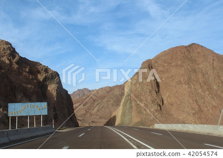 Road in the mountains of Dahab. 42054574