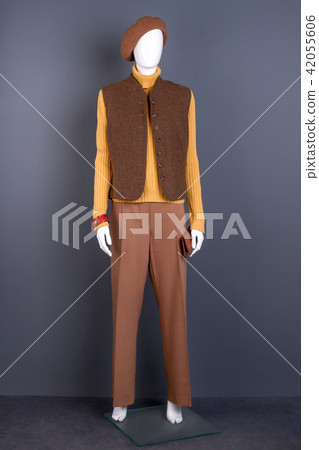 Full-length mannequin. Full-length mannequin. 42055606