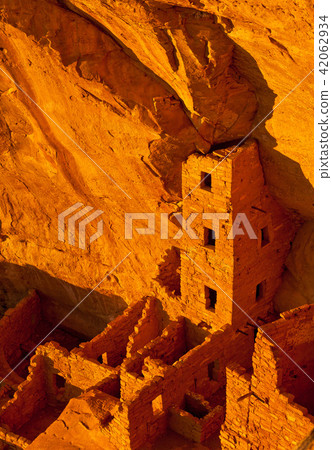 Mesa Verde  - Square House Ruin 42062934