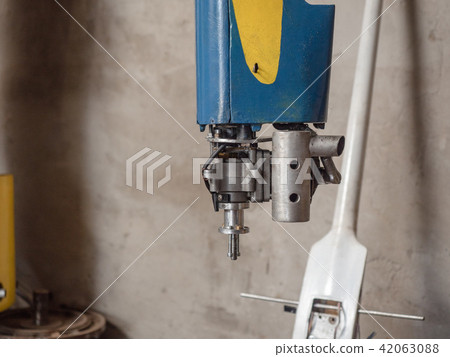 Vintage model diesel engine with blue engine 42063088