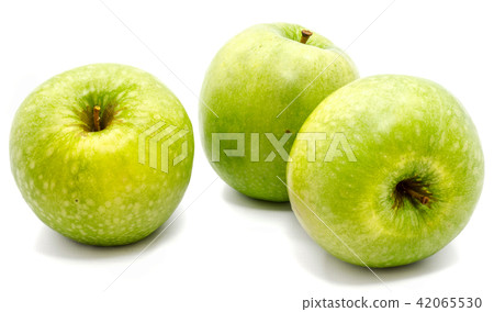 Apple granny smith isolated on white Apple granny smith isolated on white 42065530