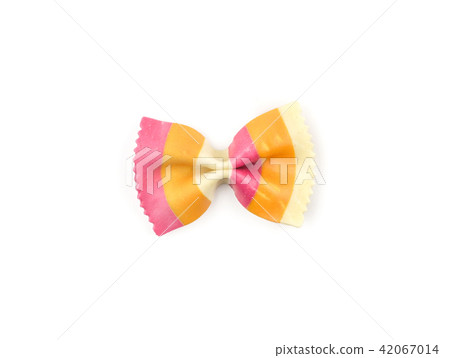 Colourful raw farfalle isolated on white 42067014