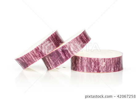 Fresh raw striped Eggplant isolated on white 42067258