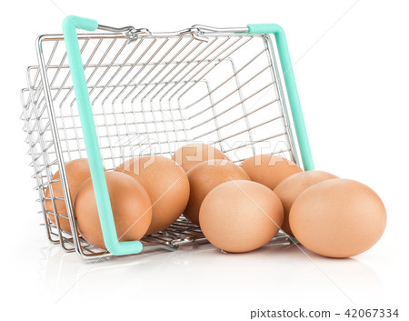 Fresh Chicken Egg isolated on white Fresh Chicken Egg isolated on white 42067334