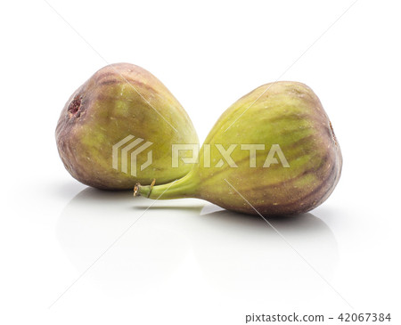 Fresh Fig isolated on white background Fresh Fig isolated on white background 42067384