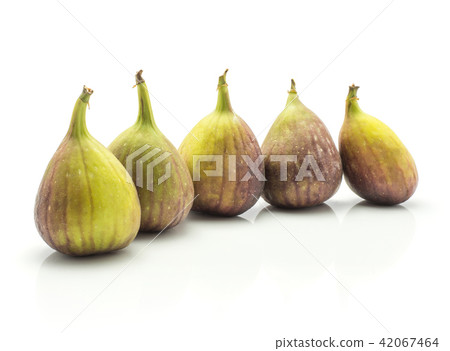 Fresh Fig isolated on white background Fresh Fig isolated on white background 42067464