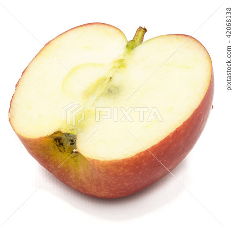 Fresh apple kanzi isolated on white 42068138