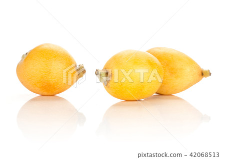 Fresh raw orange japanese loquat isolated on white 42068513