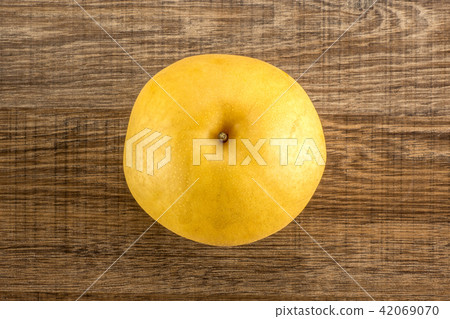 Fresh Nashi golden pear isolated on white 42069070