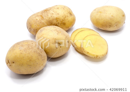 Fresh raw potatoes isolated on white Fresh raw potatoes isolated on white 42069911