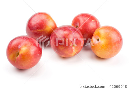 Fresh Red Plum isolated on white 42069948