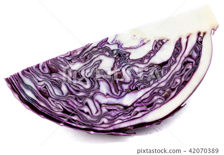 Fresh red cabbage isolated on white 42070389