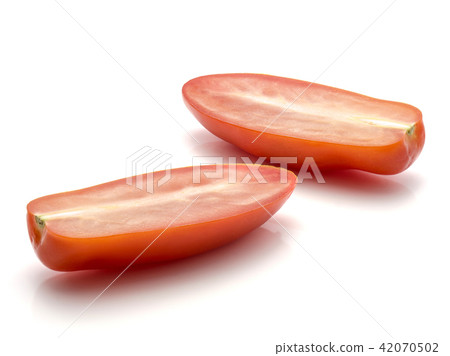 Fresh san marzano tomato isolated on white 42070502