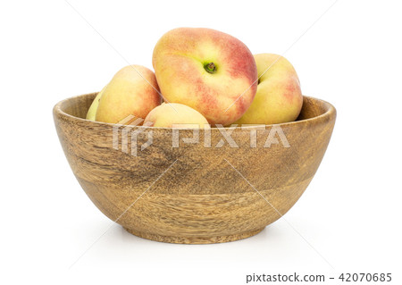 Fresh raw saturn peach isolated on white 42070685