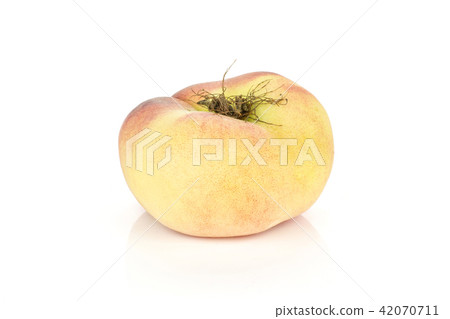 Fresh raw saturn peach isolated on white 42070711