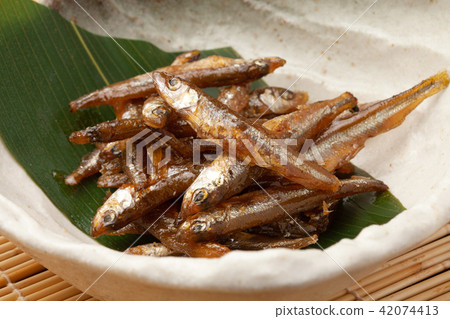Sweet-and-burn cooked rice cake Sweet-and-burn cooked rice cake 42074413