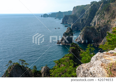 Height 200 m The cliffs of Kitayazaki are the most beautiful beaches in Japan 42074653