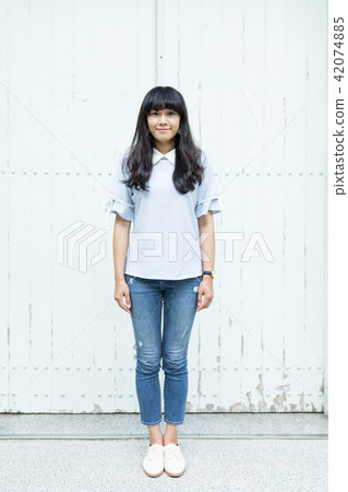 亞洲台灣台南神學院旅遊景點觀光學校校園大學生走廊噴泉噴水池女生女性女人肖像人像 42074885