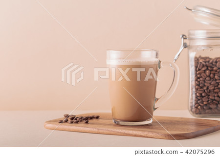 Bulletproof coffee, blended with organic butter 42075296