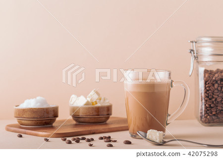 Bulletproof coffee, blended with organic butter 42075298