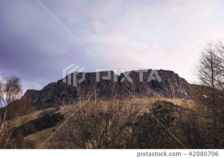 Arthur Seat Edinburgh At Dawn On Purple Sky 42080706