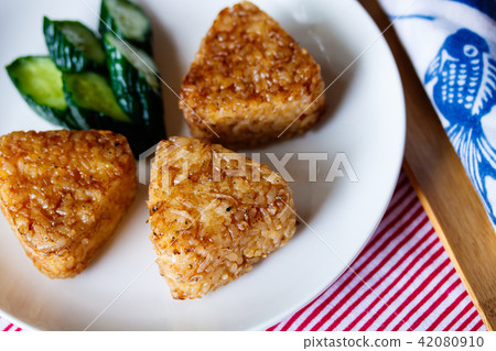 烤飯糰 烤飯糰 42080910