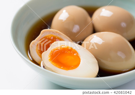 一個煮雞蛋 42081042