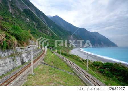 Clear Water Cliff Taroko National Park Eastern Coast Hualien County Suhua Highway 42086027
