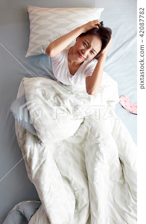 Single Female Life In House 42087782