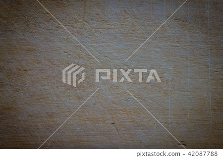 Cutting board, utensils. 42087788