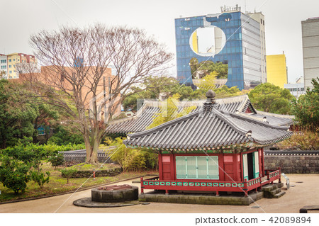 Jeju Mokgwana, the oldest remaining building, Jeju Jeju Mokgwana, the oldest remaining building, Jeju 42089894