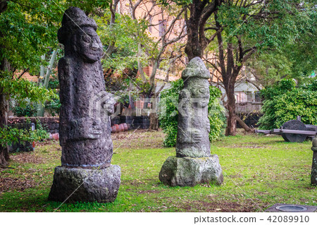 Two Stone idols (Dolharubang, grandfather) Two Stone idols (Dolharubang, grandfather) 42089910