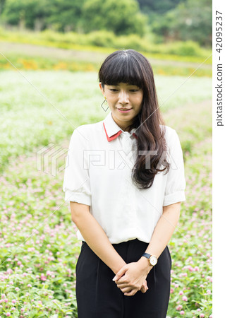 Asia Taiwan Taoyuan Daxi Huahaihuatian portrait love love feelings beauty god flower plant nature sunshine air water smile playful temperament romantic beauty portrait portrait 42095237