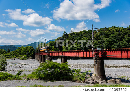 Oigawa Tetsudo Expressway Oigawa Daiichi Bridge Passing train Oigawa Tetsudo Expressway Oigawa Daiichi Bridge Passing train 42095732