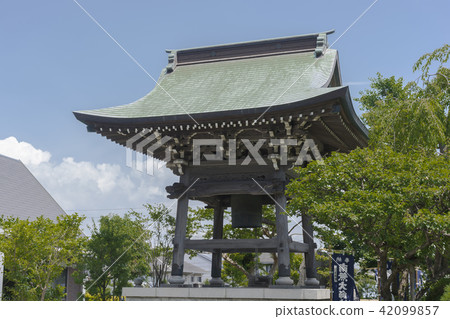 Bell tower of Shoren-ji Temple (Kamakura-shi Kaoru) 42099857