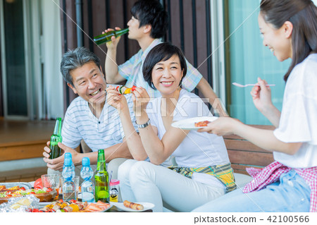 家庭，餐，燒烤，回家 42100566