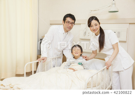 Pediatric ward 42100822