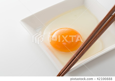 An egg An egg 42100888